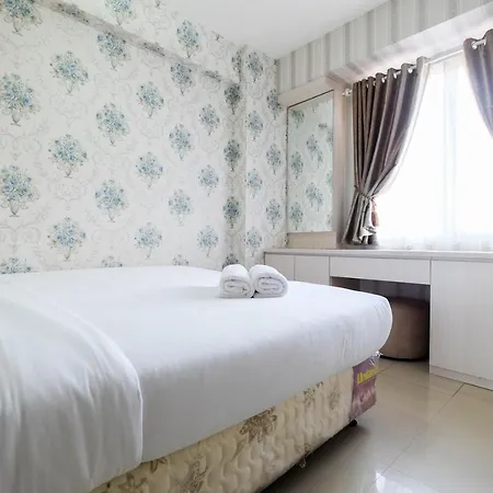 Comfy 2Br Bassura City Apartment Near Bassura Mall By Travelio